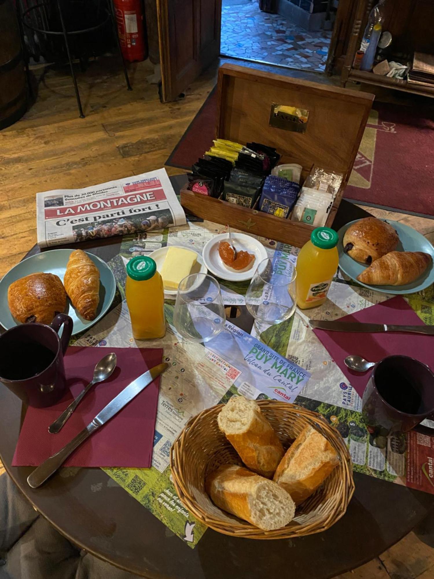 Charmant Appartement Au Coeur Des Volcans D Auvergne Murat  Extérieur photo